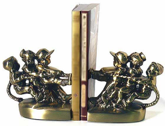 PM Craftsman Tug of War Bookends